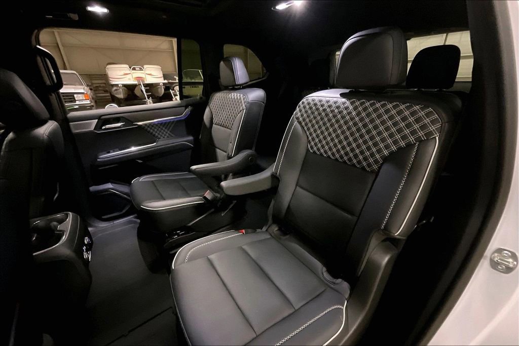 Used 2024 GMC Acadia Denali w/ Super Cruise Package image 25