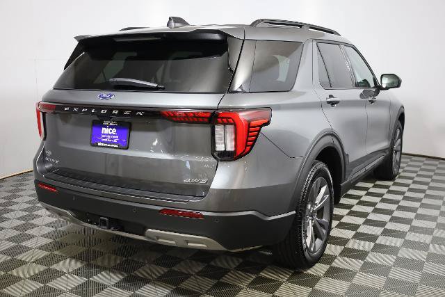 Certified 2026 Ford Explorer Active w/ Active Comfort Package AWD/4WD image 5