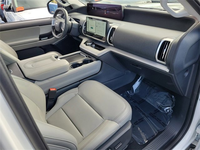 Certified 2025 Ford Expedition Max Active image 19