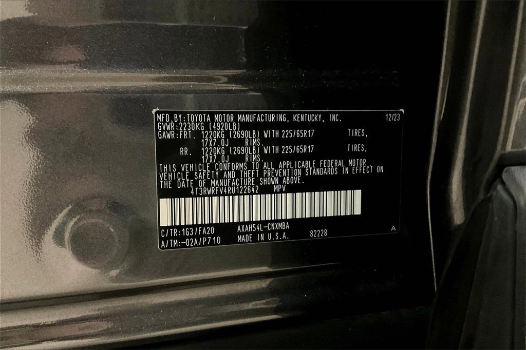 Used 2024 Toyota RAV4 XLE image 29