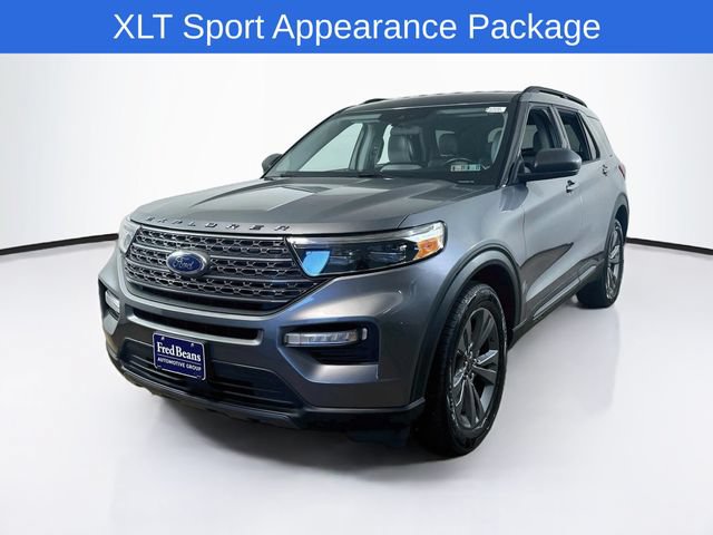 Certified 2021 Ford Explorer XLT w/ Equipment Group 202A AWD/4WD image 3