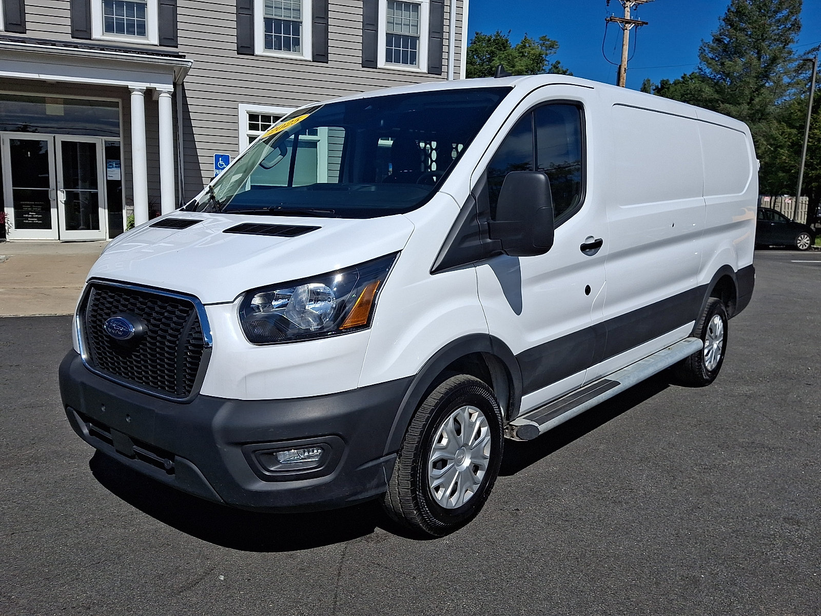 Certified 2025 Ford Transit 250 Low Roof w/ Exterior Upgrade Package RWD image 1