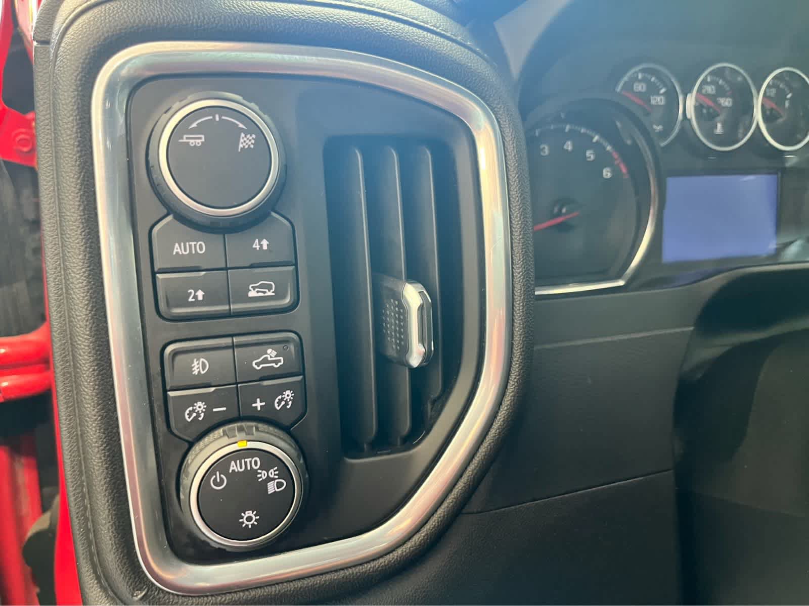 Used 2019 Chevrolet Silverado 1500 RST w/ All-Star Edition AWD/4WD image 26