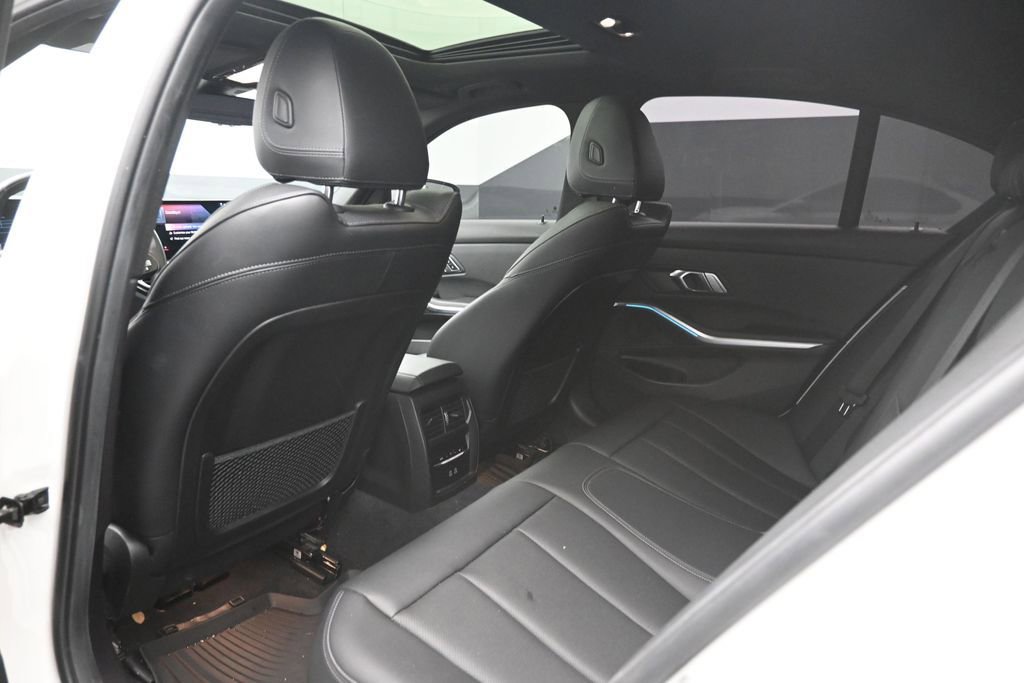 Used 2023 BMW 330i Sedan w/ Driving Assistance Package RWD image 2