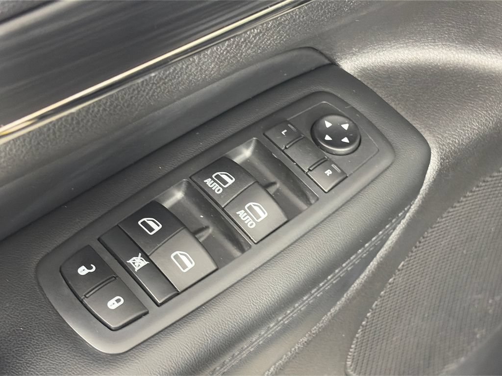 Used 2020 Jeep Grand Cherokee Limited X AWD/4WD image 25