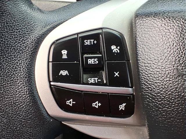 Certified 2022 Ford Explorer XLT w/ Equipment Group 202A AWD/4WD image 30