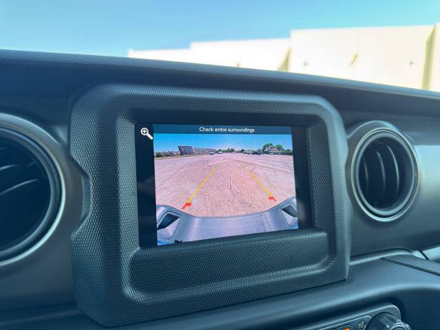 Used 2023 Jeep Gladiator Sport AWD/4WD image 26