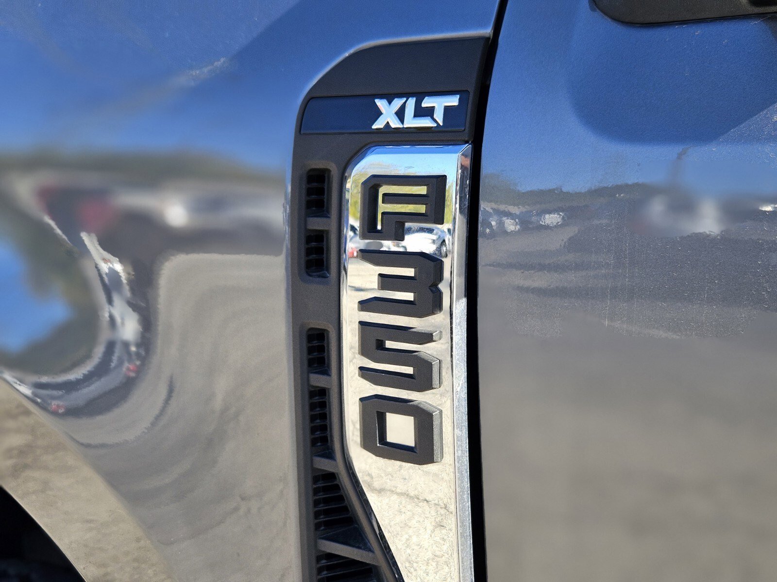 Certified 2024 Ford F350 XLT w/ FX4 Off-Road Package image 11