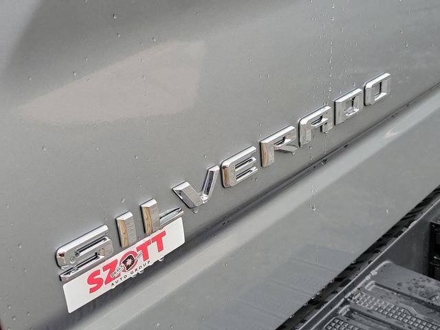 Used 2025 Chevrolet Silverado 1500 LTZ AWD/4WD image 6