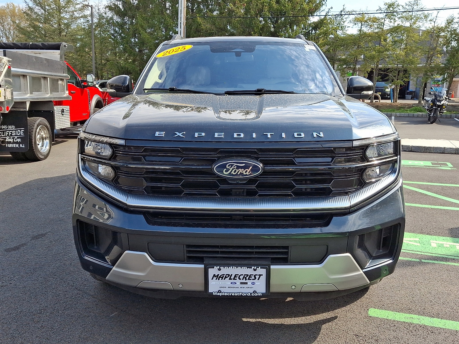 Certified 2025 Ford Expedition Platinum w/ Driver's Package AWD/4WD image 8