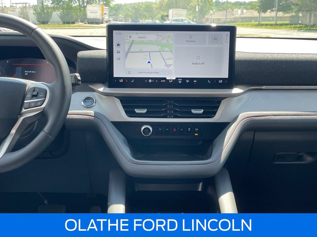 Certified 2025 Ford Explorer Active AWD/4WD image 22