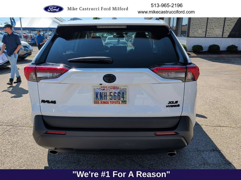 Used 2024 Toyota RAV4 XLE w/ Convenience Package AWD/4WD image 4