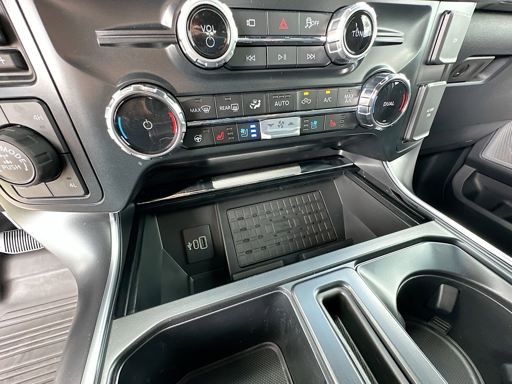 Certified 2025 Ford F150 Raptor AWD/4WD image 41