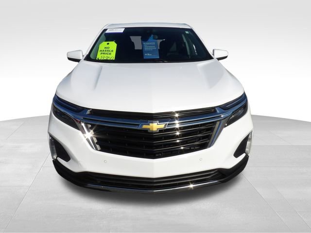 Used 2022 Chevrolet Equinox LT w/ Driver Convenience Package image 2