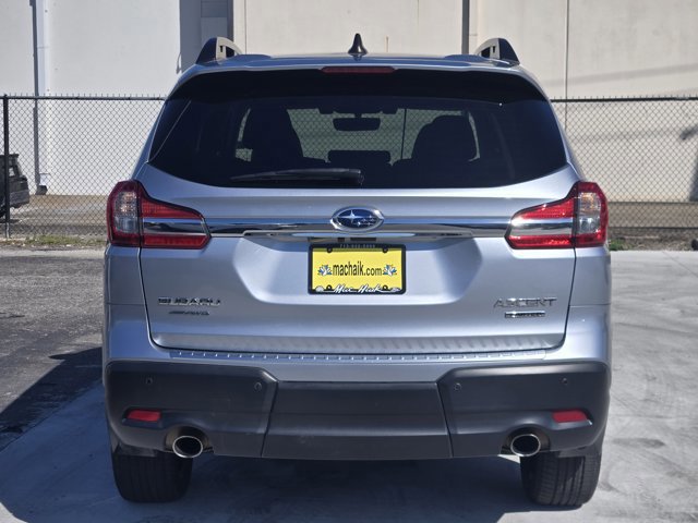 Used 2022 Subaru Ascent Limited w/ Technology Package image 4