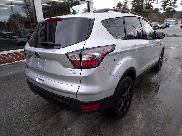 Certified 2018 Ford Escape SE w/ SE Sport Appearance Package image 5