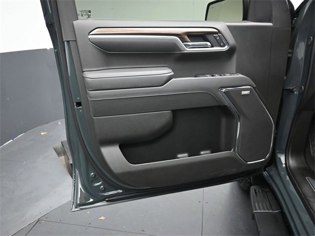 Used 2025 Chevrolet Silverado 1500 LT Trail Boss w/ LT Trail Boss Premium Package image 39