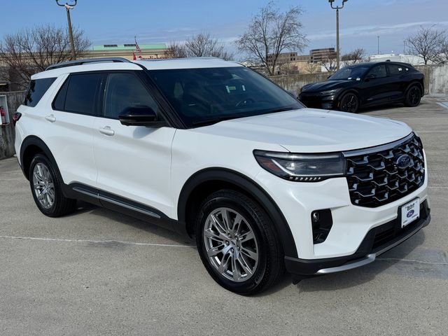 Certified 2025 Ford Explorer Platinum image 8