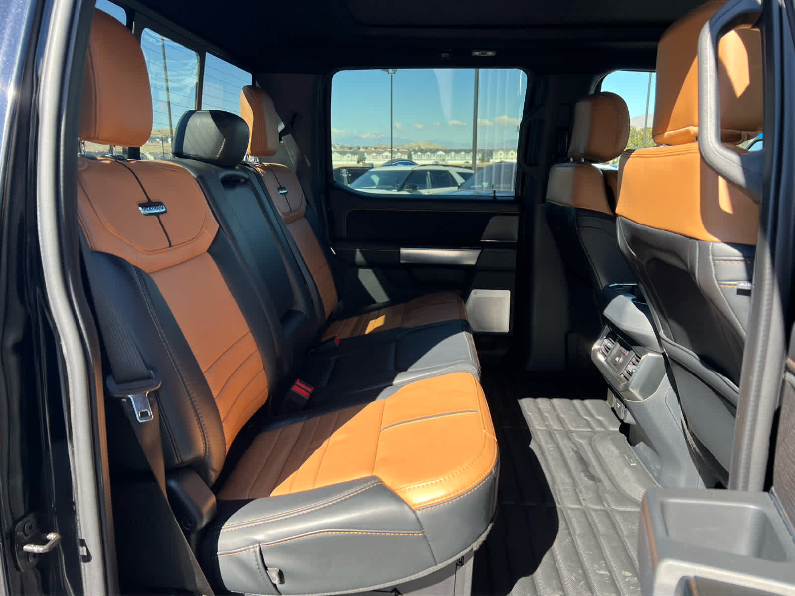 Certified 2024 Ford F450 Platinum w/ FX4 Off-Road Package AWD/4WD image 18