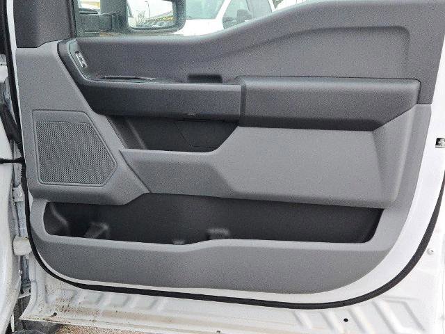 Certified 2024 Ford F250 XL w/ XL Chrome Package image 12