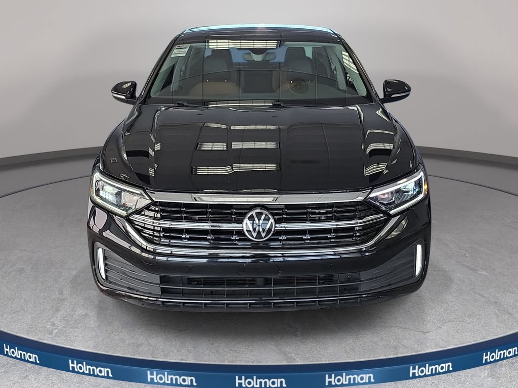 Used 2022 Volkswagen Jetta SEL FWD image 2