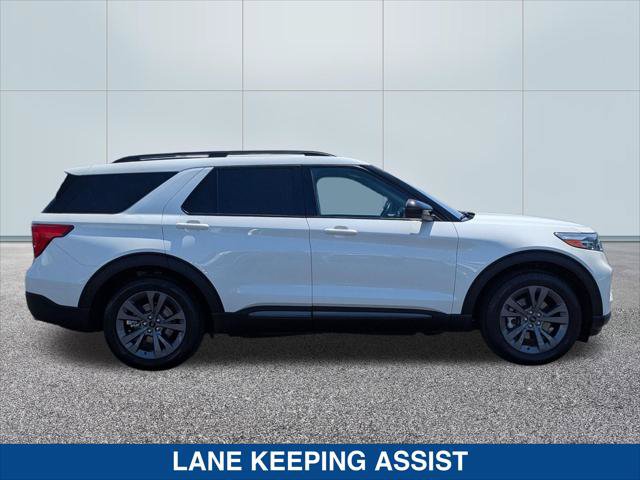 Certified 2023 Ford Explorer XLT w/ Equipment Group 202A RWD image 6
