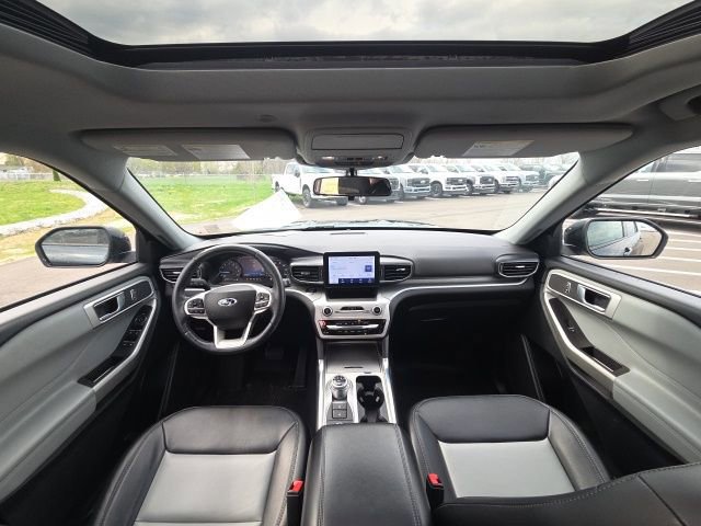 Certified 2022 Ford Explorer XLT w/ Equipment Group 202A image 24