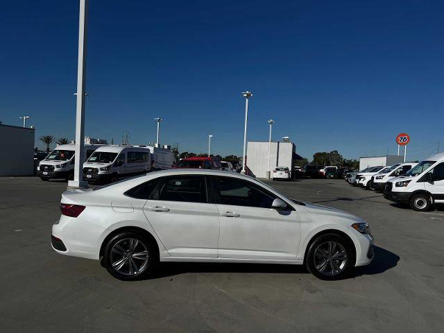 Used 2023 Volkswagen Jetta SE image 7
