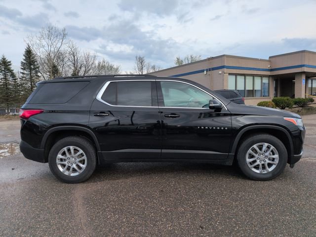 Used 2021 Chevrolet Traverse LT image 4