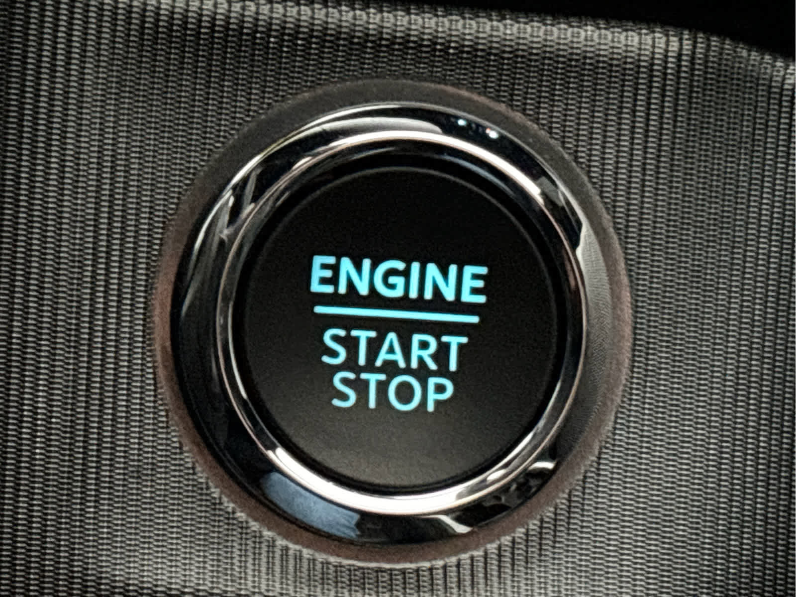 Certified 2024 Ford F350 Platinum w/ FX4 Off-Road Package image 25