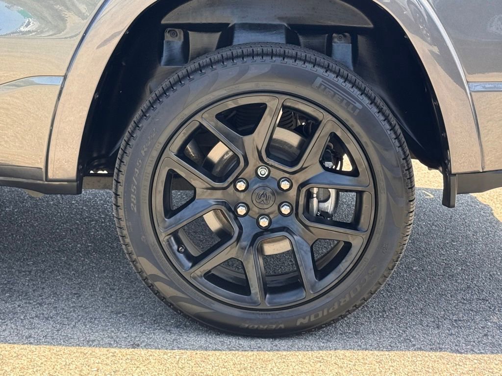 Used 2022 RAM 1500 Laramie AWD/4WD image 14