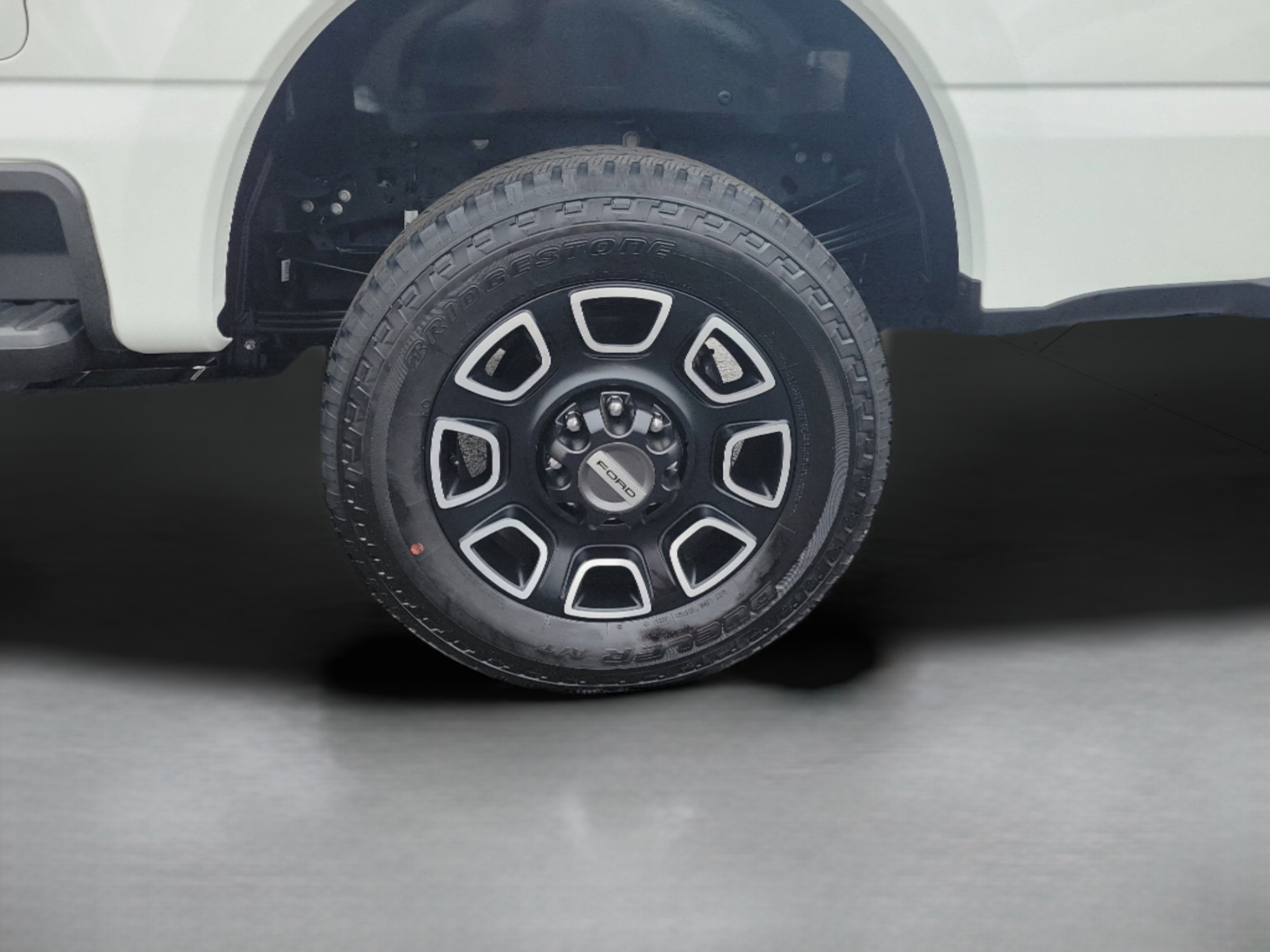 Certified 2024 Ford F250 Platinum AWD/4WD image 32
