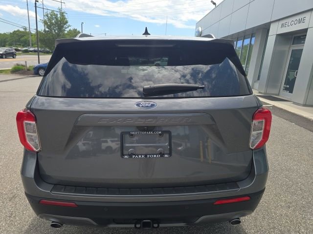 Certified 2023 Ford Explorer XLT w/ Equipment Group 202A AWD/4WD image 7