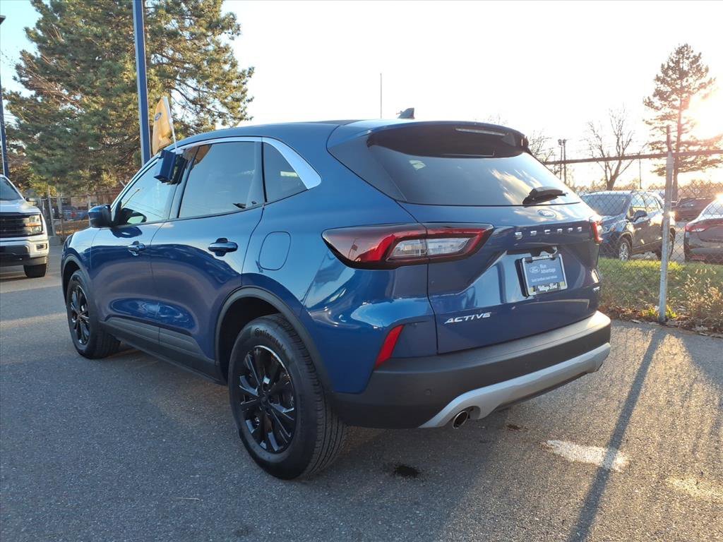 Certified 2023 Ford Escape Active w/ Tech Pack #2 image 6
