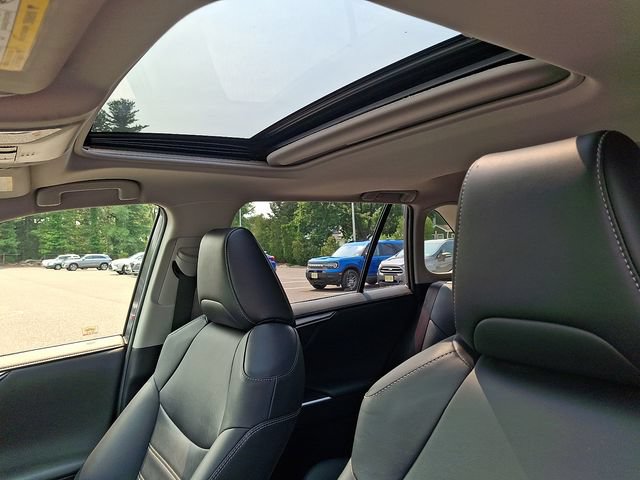 Used 2019 Toyota RAV4 Limited w/ Carpet Mat Package AWD/4WD image 14