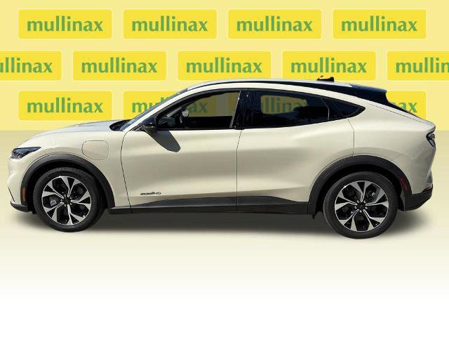 Certified 2025 Ford Mustang Mach-E Select w/ Comfort Package Lite image 5