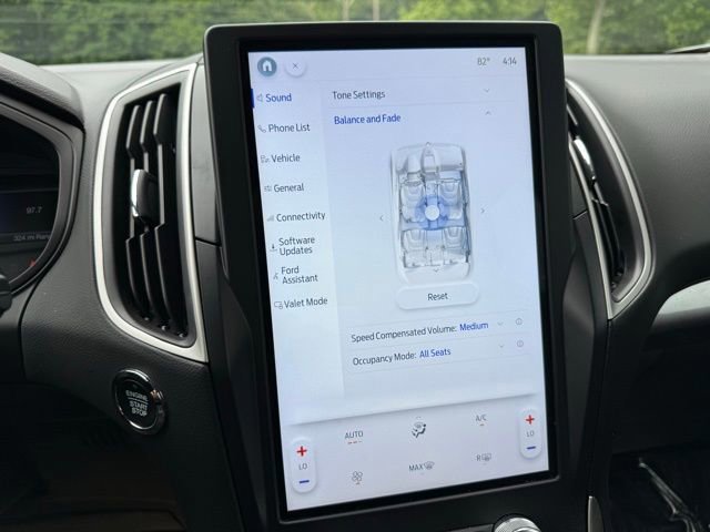 Certified 2024 Ford Edge SE w/ Black Appearance Package image 27