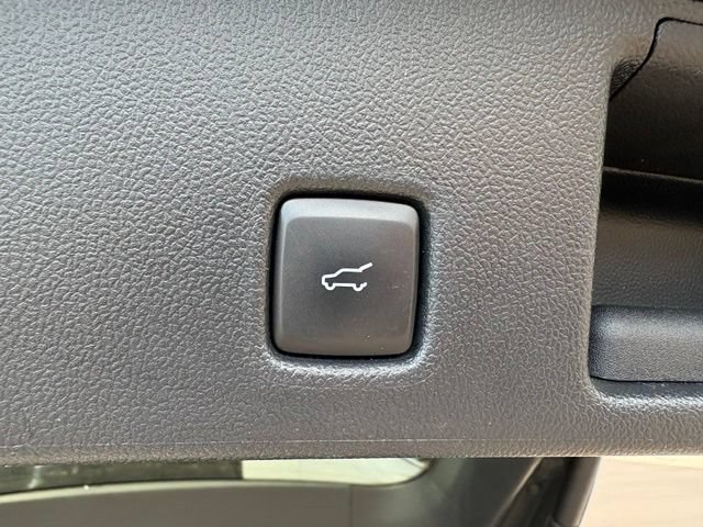 Certified 2024 Ford Escape ST-Line w/ Tech Pack #1 AWD/4WD image 14