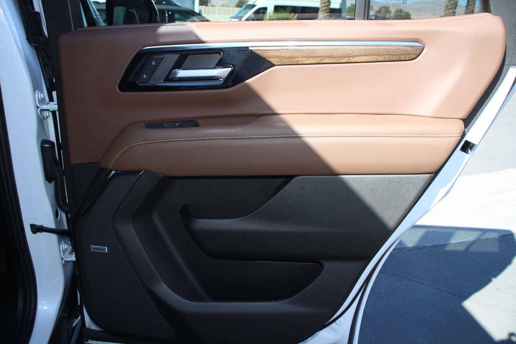 Used 2026 Chevrolet Tahoe High Country image 25