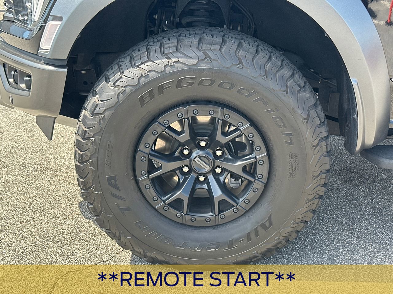 Certified 2023 Ford F150 Raptor w/ Raptor 37 Performance Package AWD/4WD image 11