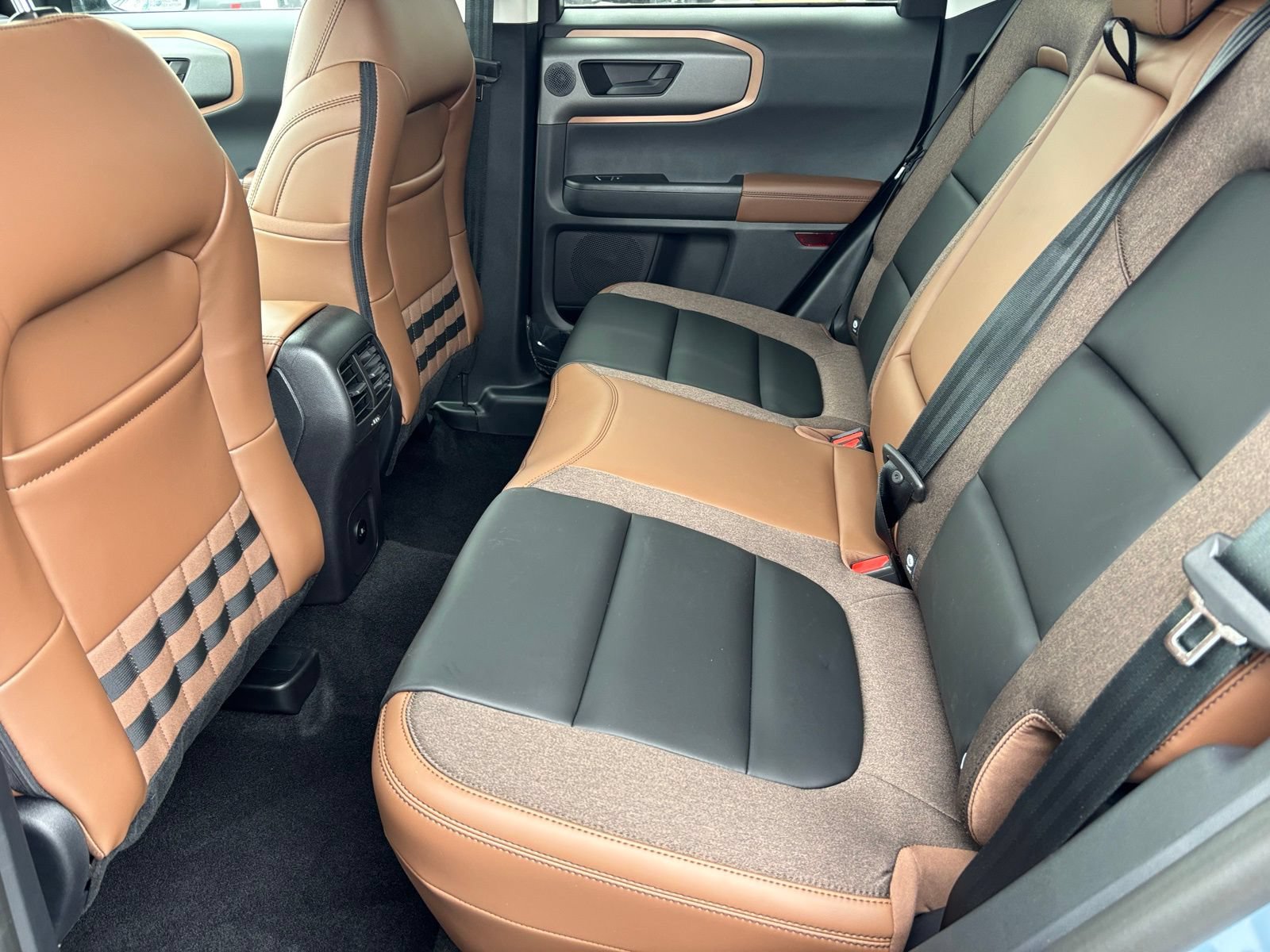Certified 2025 Ford Bronco Sport Outer Banks w/ Outer Banks Tech Package+ AWD/4WD image 17