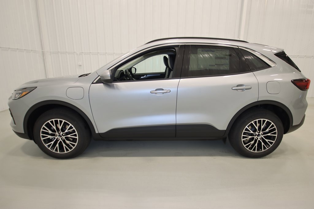 Certified 2024 Ford Escape SE image 3