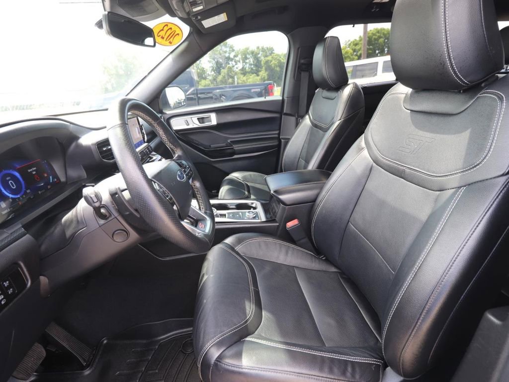 Certified 2023 Ford Explorer ST w/ Equipment Group 401A AWD/4WD image 2