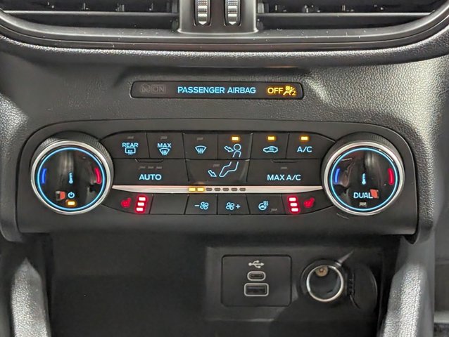 Certified 2025 Ford Escape ST-Line Select AWD/4WD image 6