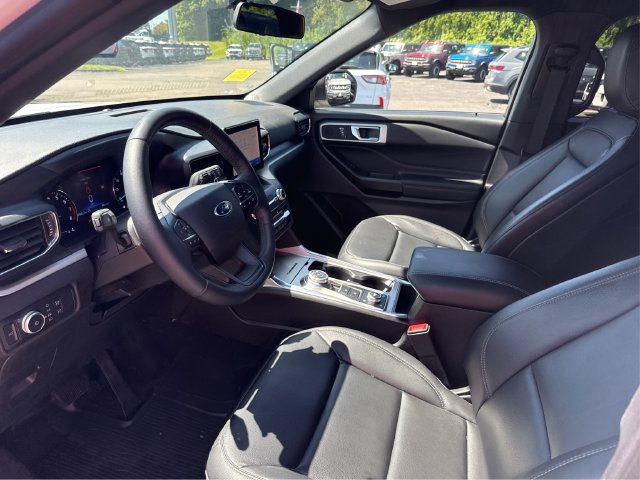 Certified 2020 Ford Explorer XLT w/ Equipment Group 202A AWD/4WD image 12