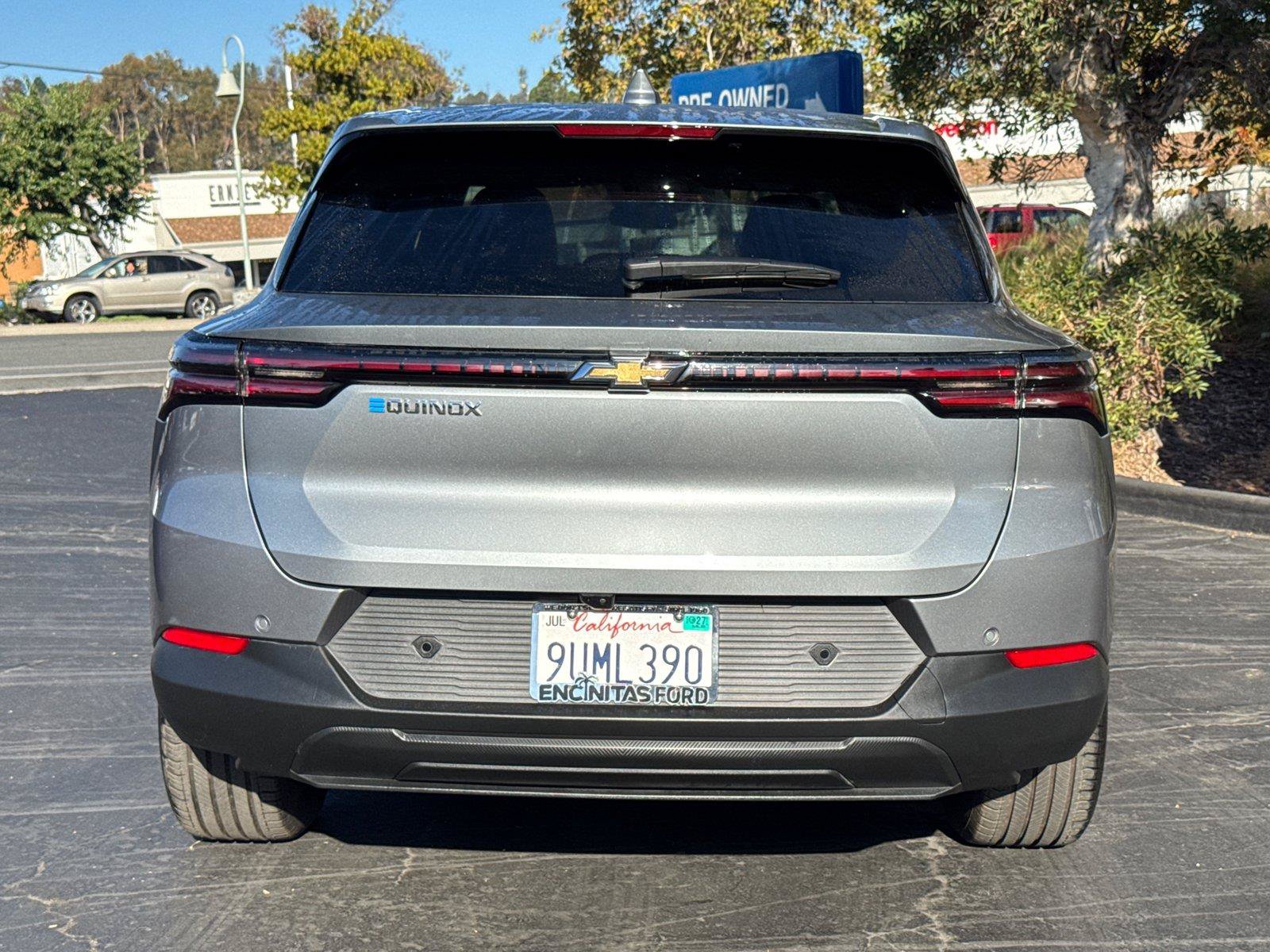 Used 2025 Chevrolet Equinox EV LT FWD image 12