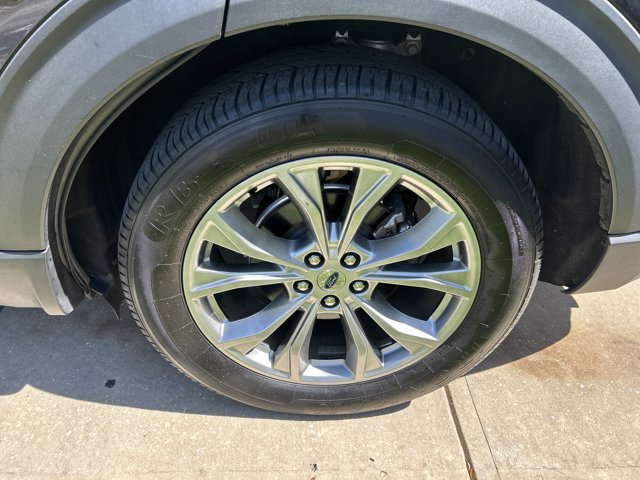 Certified 2022 Ford Explorer Limited w/ Equipment Group 301A RWD image 16