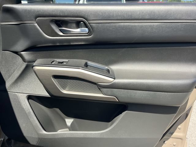 Used 2023 Nissan Pathfinder Platinum AWD/4WD image 30