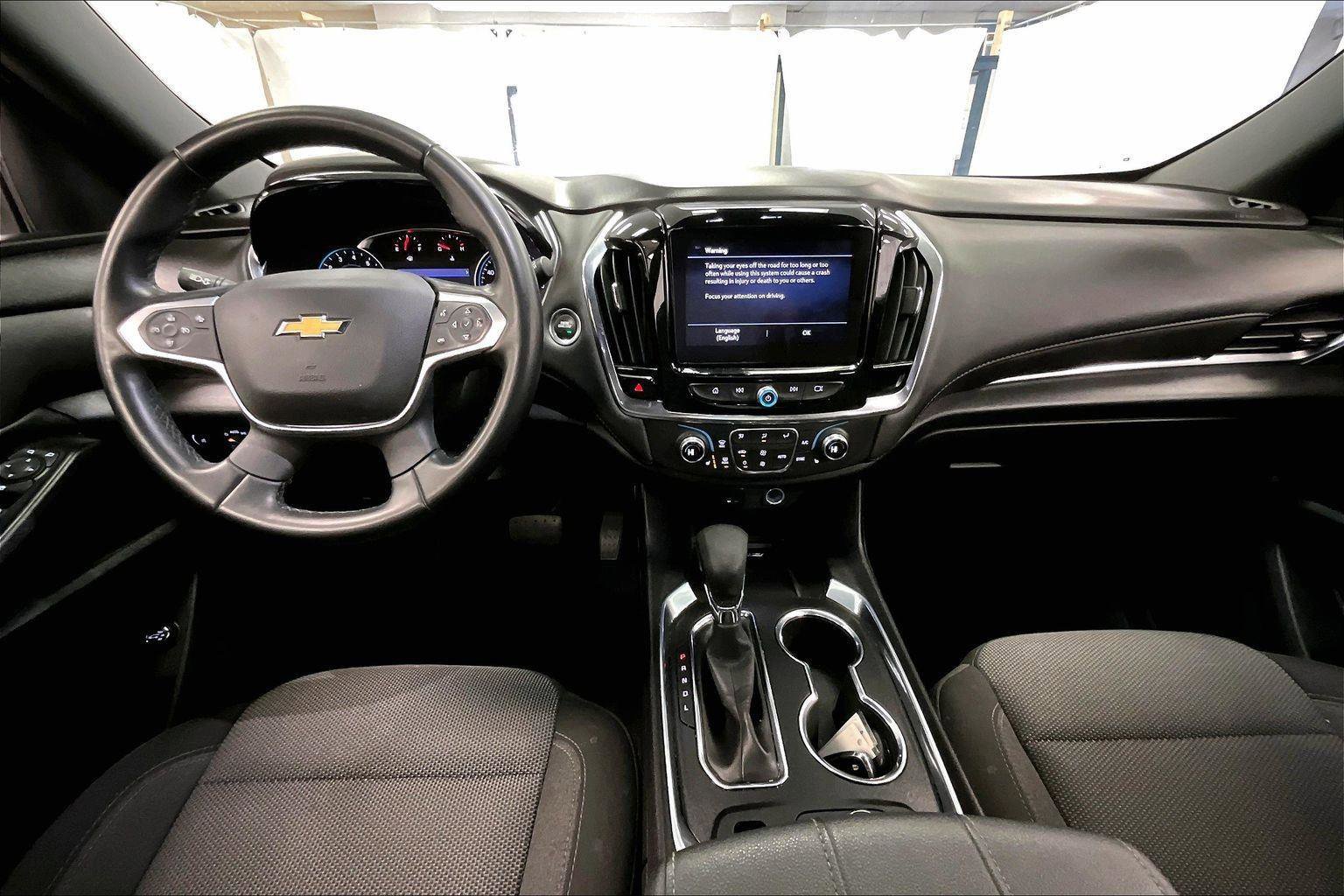 Used 2023 Chevrolet Traverse LT image 14