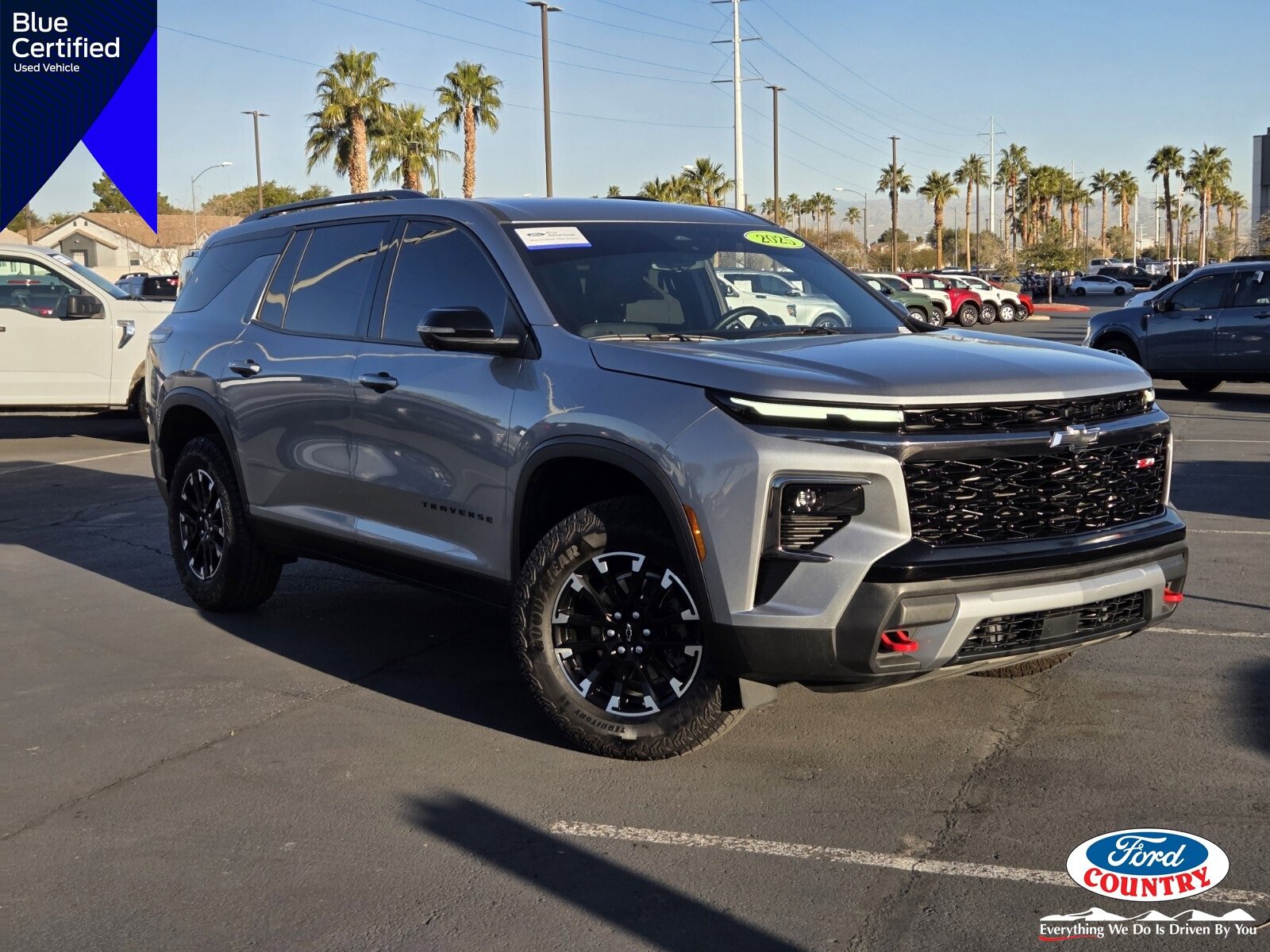 Used 2025 Chevrolet Traverse Z71 w/ Driver Confidence Package image 1